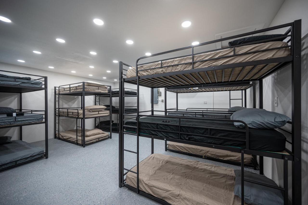 Free Airport & Strip Shuttle, & Bfast! Hostel Las Vegas Kültér fotó
